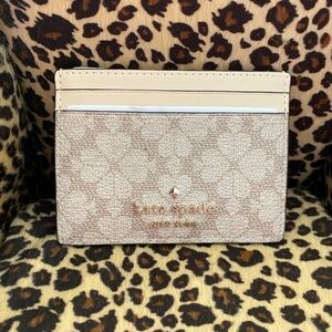 Kate Spade Card Holder NWOT cream and white